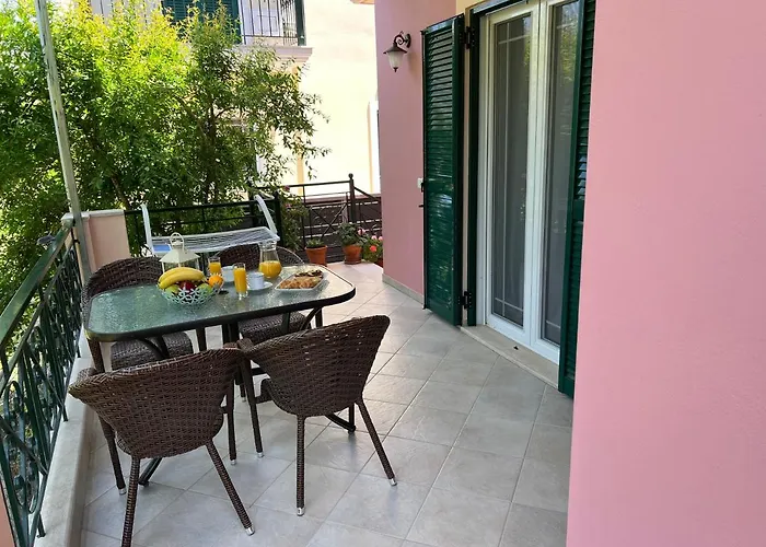 Anna's نِكيانا